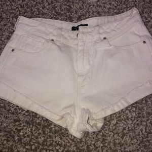 Kendall & Kylie white shorts